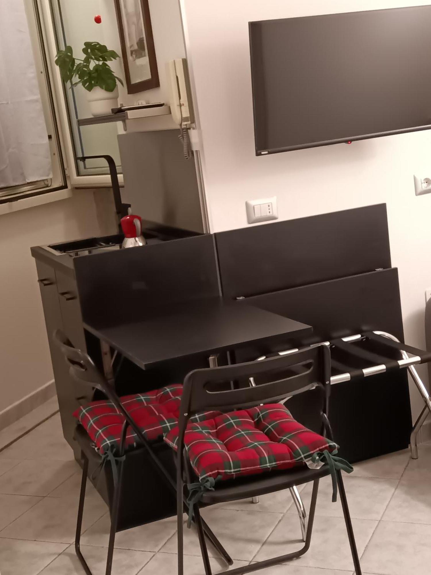 La Residenza Napoli Chiaia Short Let Apartment Superior Via Chiaia 82 ภายนอก รูปภาพ
