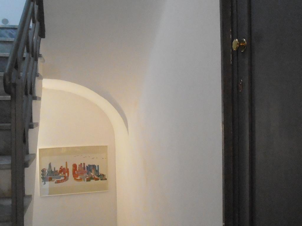 La Residenza Napoli Chiaia Short Let Apartment Superior Via Chiaia 82 ภายนอก รูปภาพ